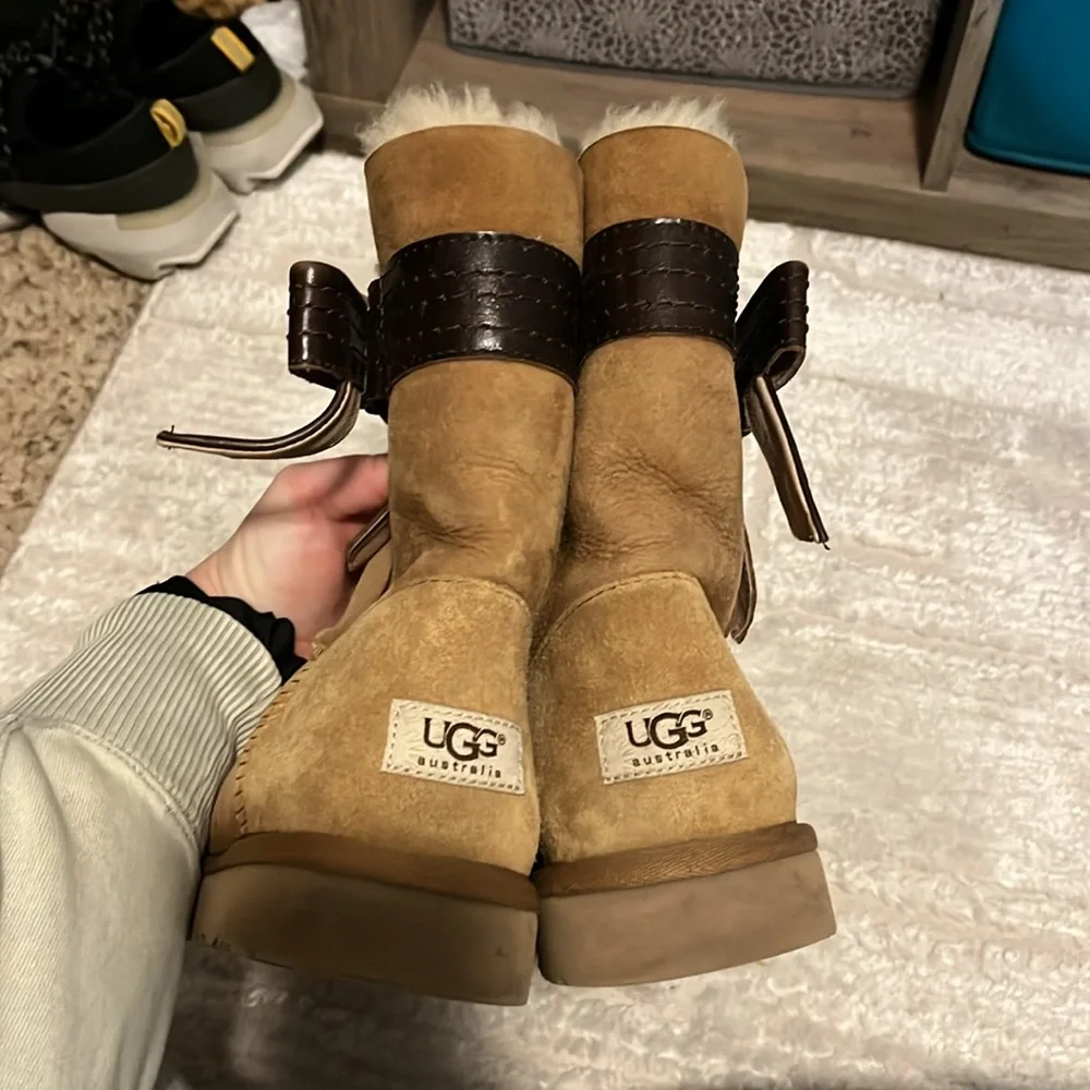 UGG Tan Winter Boots with Bow - Picture 4 of 7
